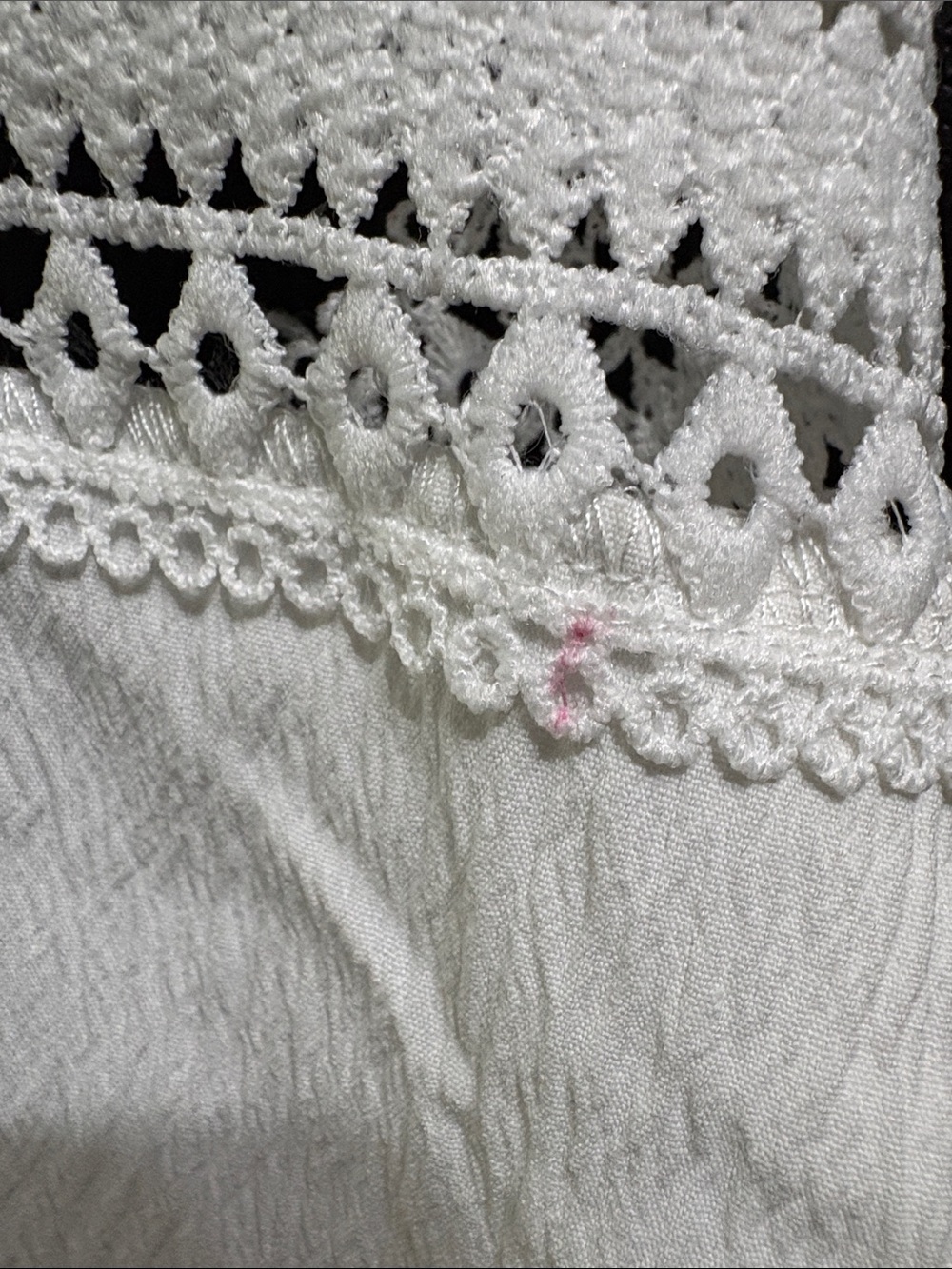 Sleeveless White Lace-Trim Midi Dress with V-Neck - Picture 3 of 8
